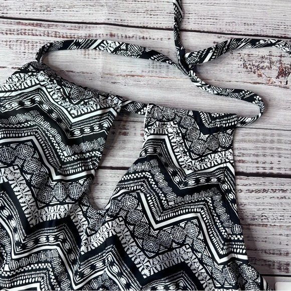 Island Escape Tankini Bikini Swim Top with Underwire - Picture 3 of 5